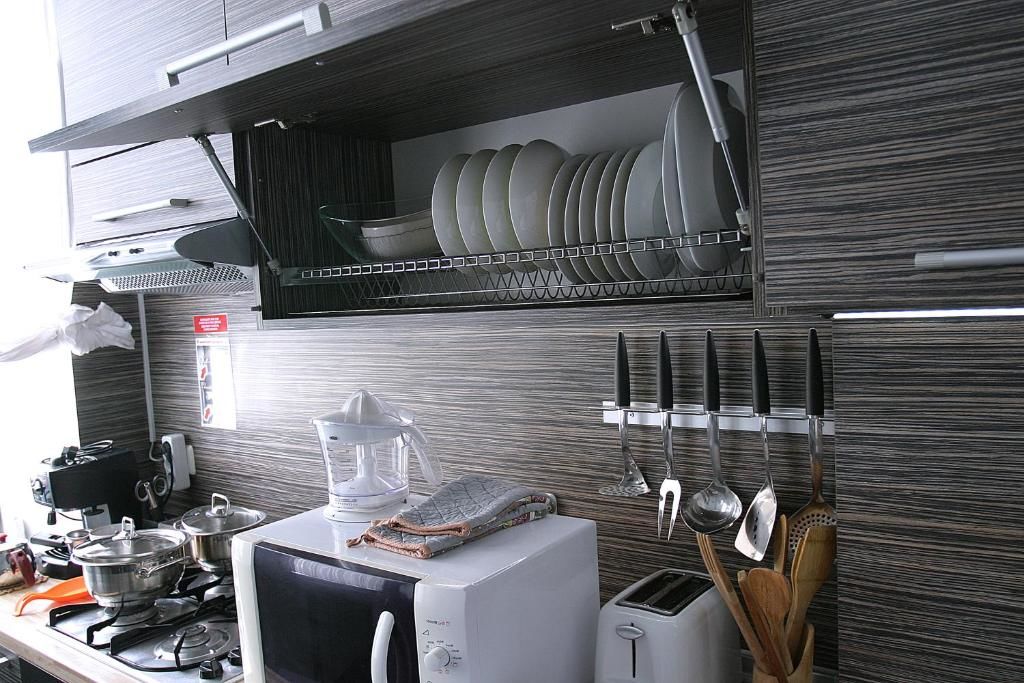 Проживание в семье CENTER, MAIDAN 1 Separate Guest Room for 1 PERSON ONLY in a Big Apartment Shared with the Lessor Киев