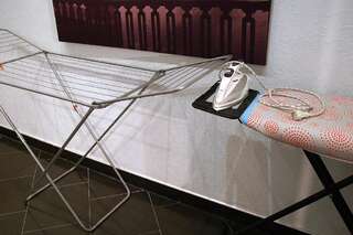 Проживание в семье CENTER, MAIDAN 1 Separate Guest Room for 1 PERSON ONLY in a Big Apartment Shared with the Lessor Киев Одноместный номер с балконом-106