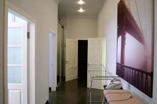 Проживание в семье CENTER, MAIDAN 1 Separate Guest Room for 1 PERSON ONLY in a Big Apartment Shared with the Lessor Киев Одноместный номер с балконом-64