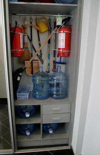 Проживание в семье CENTER, MAIDAN 1 Separate Guest Room for 1 PERSON ONLY in a Big Apartment Shared with the Lessor Киев Одноместный номер с балконом-93