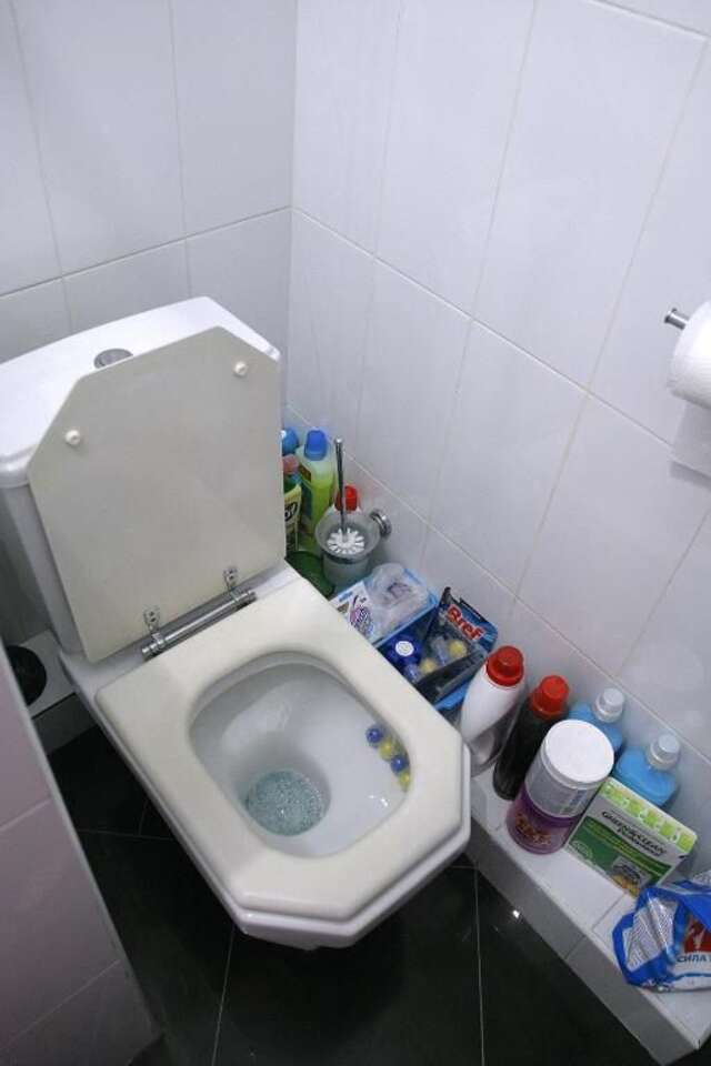 Проживание в семье CENTER, MAIDAN 1 Separate Guest Room for 1 PERSON ONLY in a Big Apartment Shared with the Lessor Киев-104