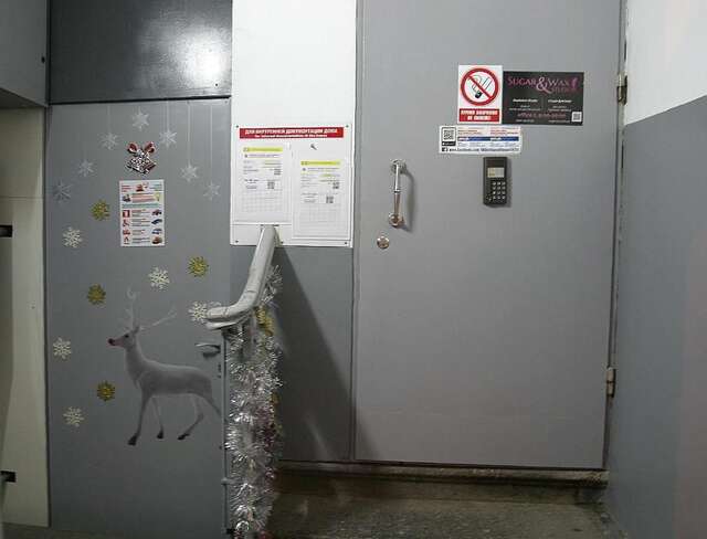 Проживание в семье CENTER, MAIDAN 1 Separate Guest Room for 1 PERSON ONLY in a Big Apartment Shared with the Lessor Киев-135