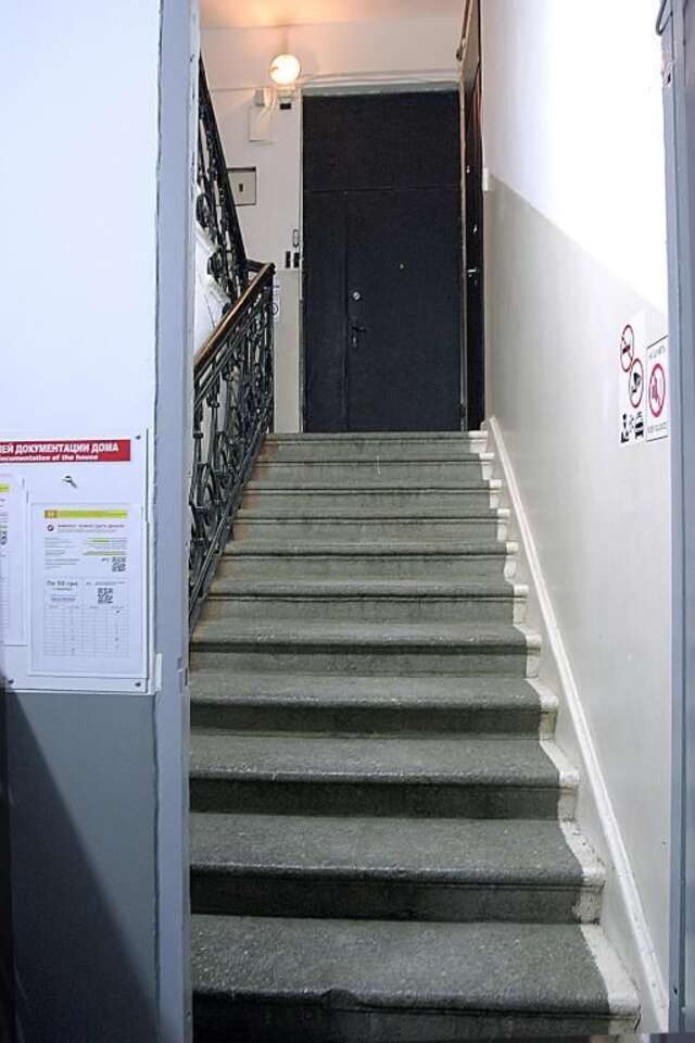 Проживание в семье CENTER, MAIDAN 1 Separate Guest Room for 1 PERSON ONLY in a Big Apartment Shared with the Lessor Киев-136