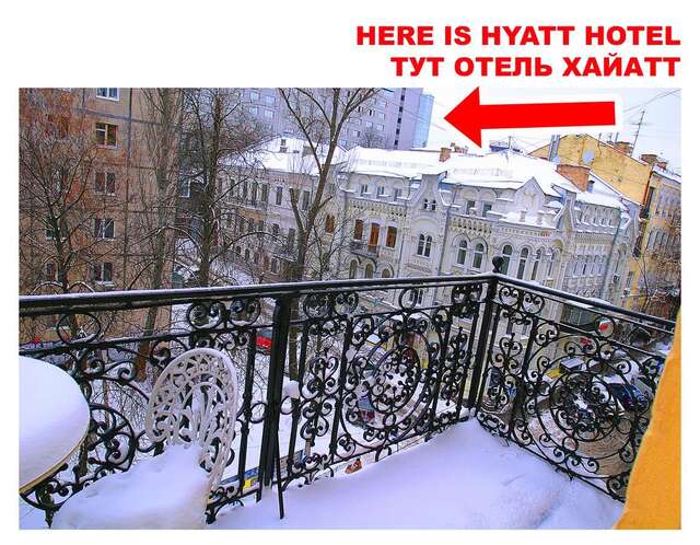 Проживание в семье CENTER, MAIDAN 1 Separate Guest Room for 1 PERSON ONLY in a Big Apartment Shared with the Lessor Киев-36