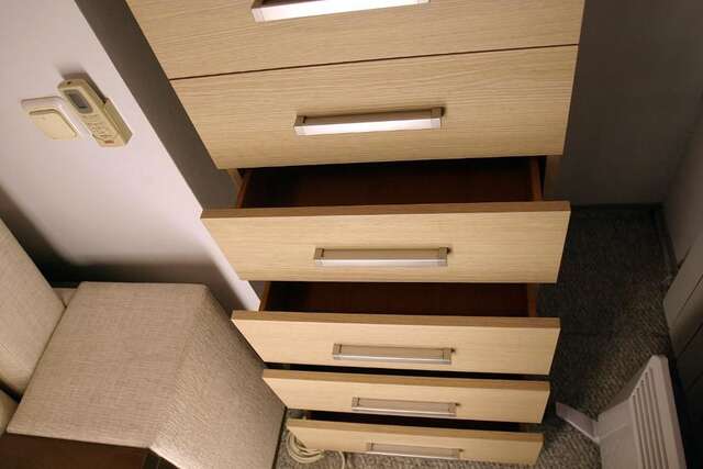 Проживание в семье CENTER, MAIDAN 1 Separate Guest Room for 1 PERSON ONLY in a Big Apartment Shared with the Lessor Киев-89